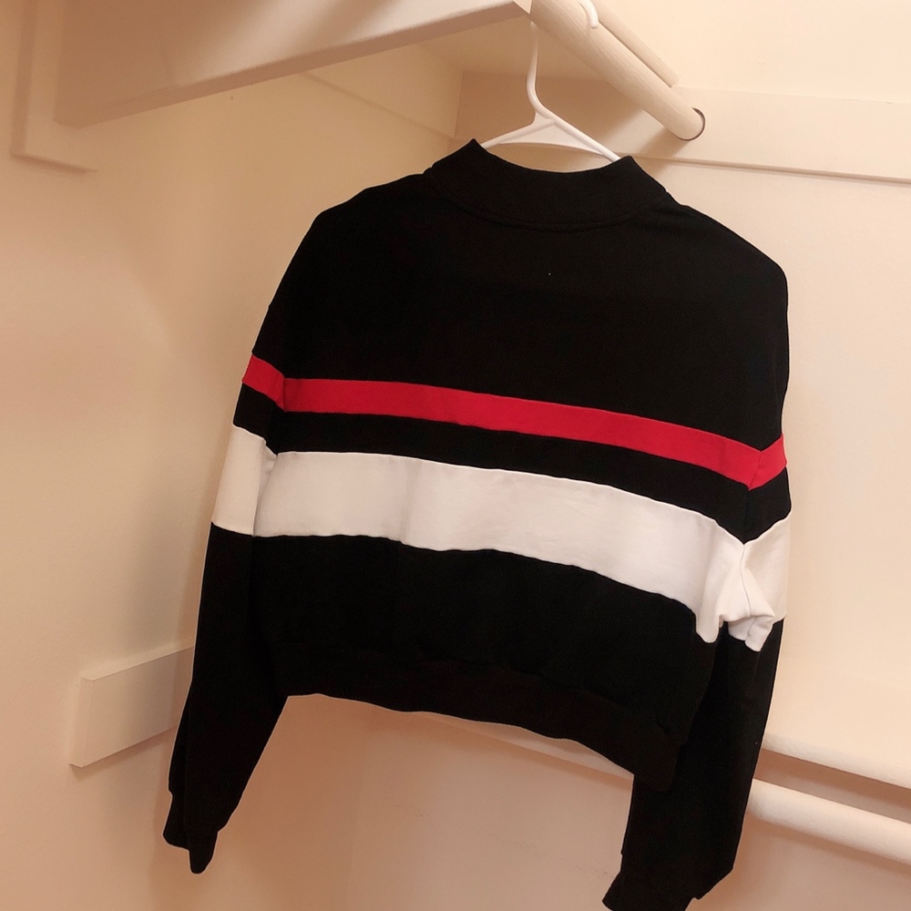 Croptop - Picture 3 of 4
